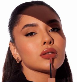 Batom Vinílico Bruna Tavares Bt Vinyl - Juliana