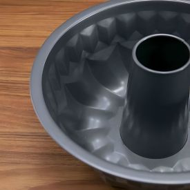 Forma De Pudim Antiaderente Havan Casa 23Cm - Aço